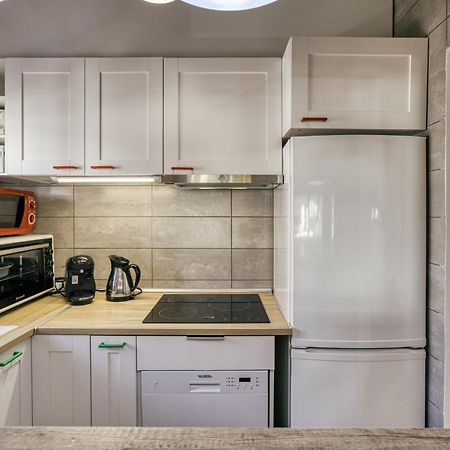 Londres Apartment Росес Екстериор снимка