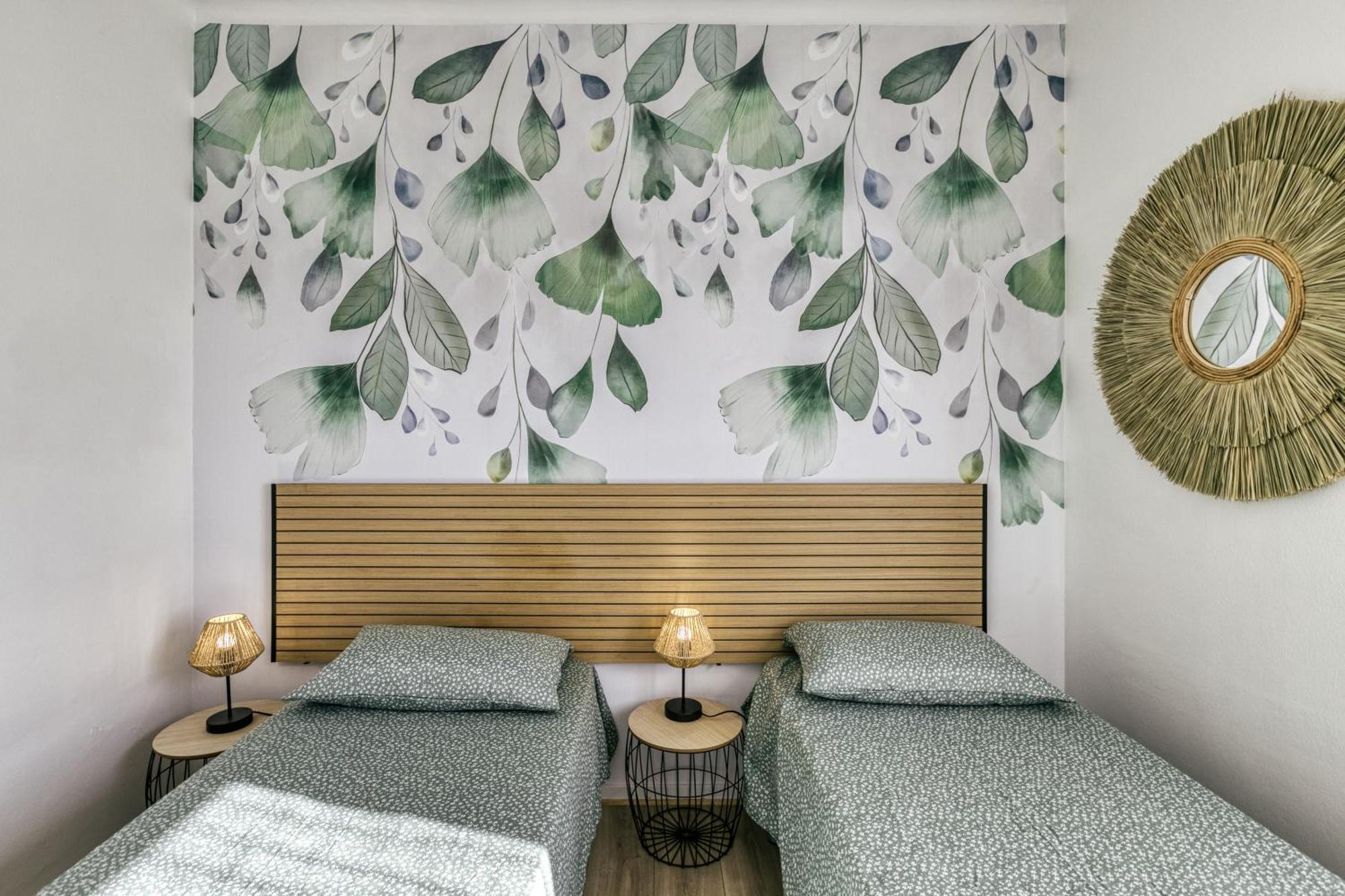 Londres Apartment Росес Екстериор снимка